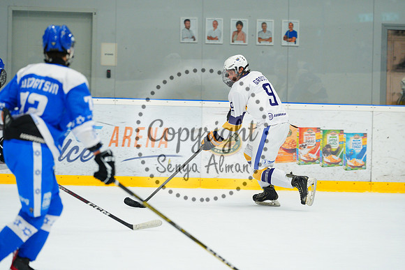 01_07877