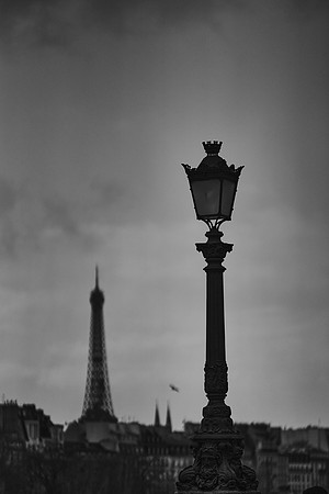 01_03233