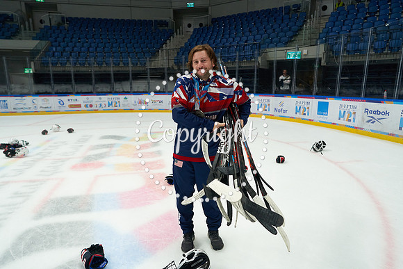 02_00763